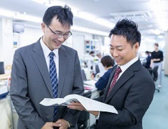 従業員数も多く、和歌山では比較的大きな会計事務所。税務以外に創業支援、事業承継、専門性が求められる財団法人やNPOの設立など、幅広くサポートできるのが強みです。