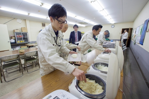 昼食のご飯はもちろん「金芽米」！